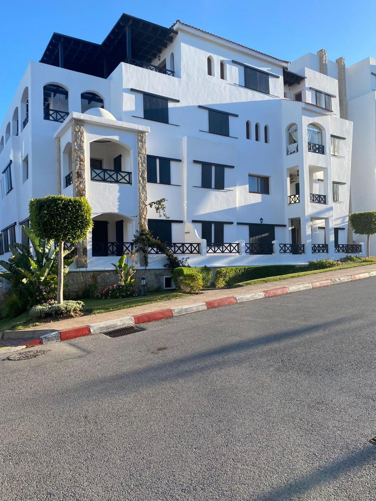 Appartement En Residence Lilacs Garden Avec Clim Et Wifi Cabo Negro Esterno foto